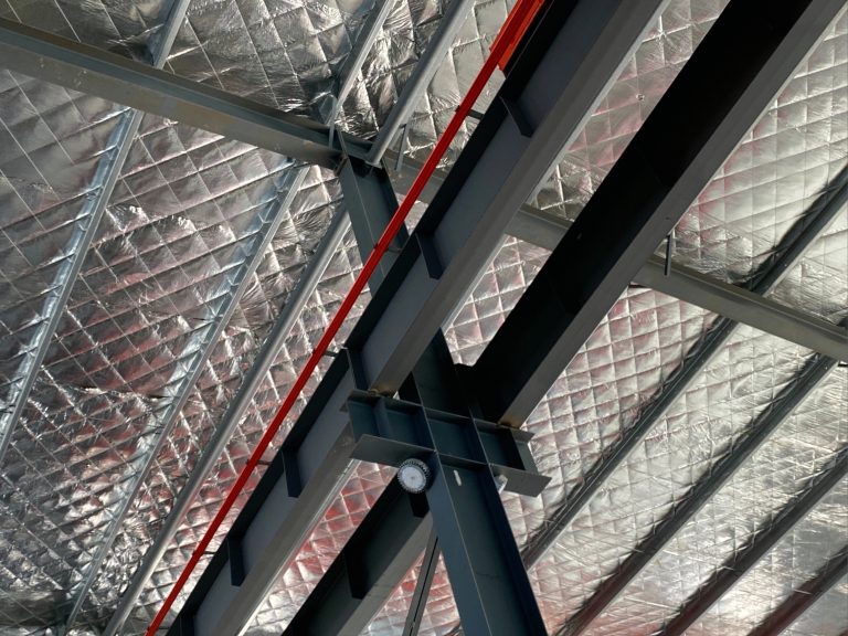 What are the effects and benefits of choosing the right embedded parts on steel structures?